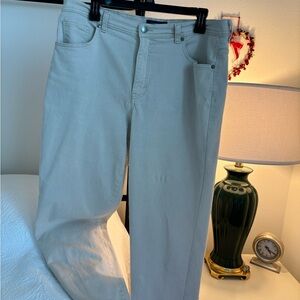 Great straight leg, Charter Club Jeans!  Stretchy and comfortable + flattering!!